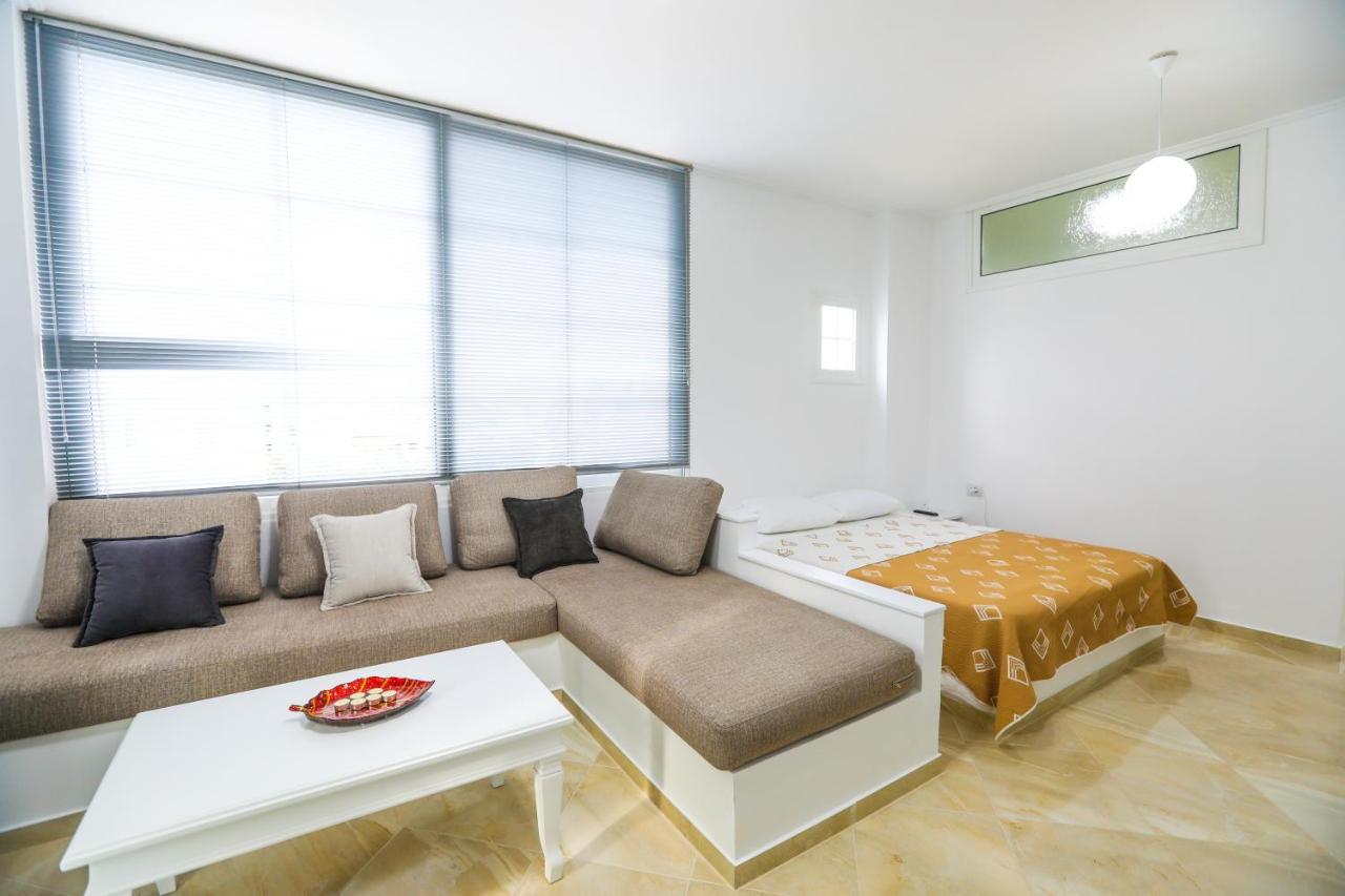 Vila Enxhi Εξαμίλιο Εξωτερικό φωτογραφία